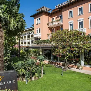 **** Hotel Regina Adelaide Italia